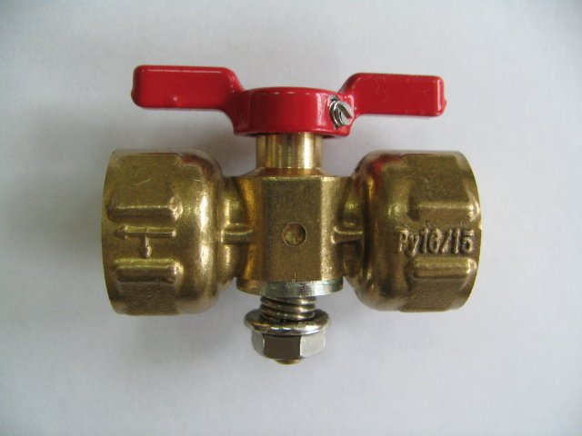 Кран 3-ход. c ручк.(11б18бк(у)) ДУ15 G1/2 М20х1,5 (трехходовой)